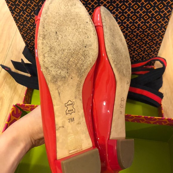 Tory Burch Women's red patent leather bow ballet flats shoes with lacing size7 - Picture 5 of 8